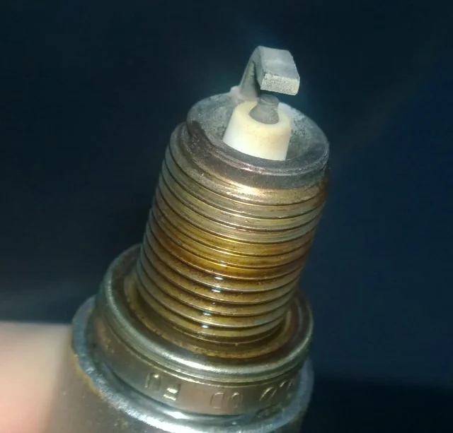 lean spark plug