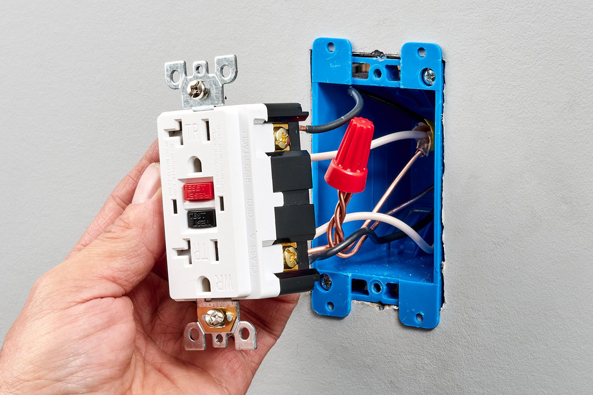 wiring a plug