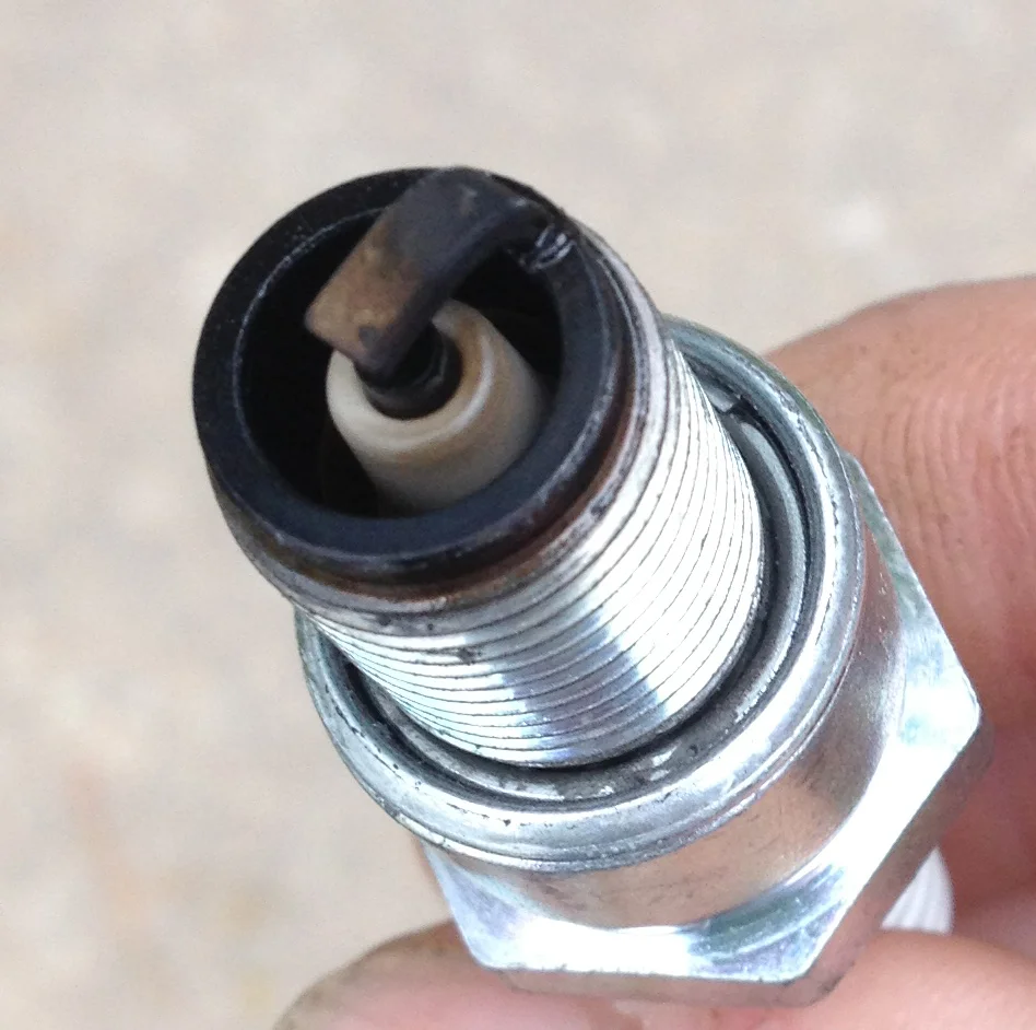 lean spark plug